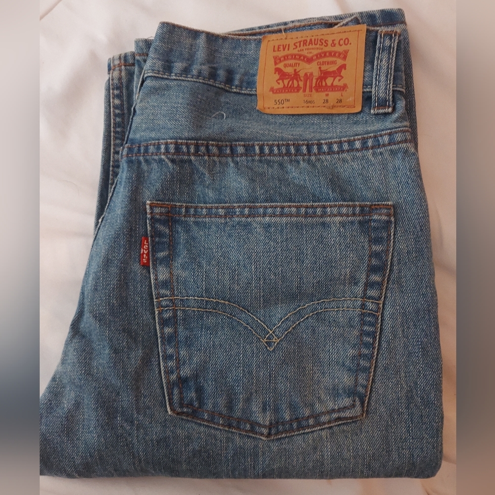 Levi's 550 Relax Fit Jeans NWT - Picture 8 of 8